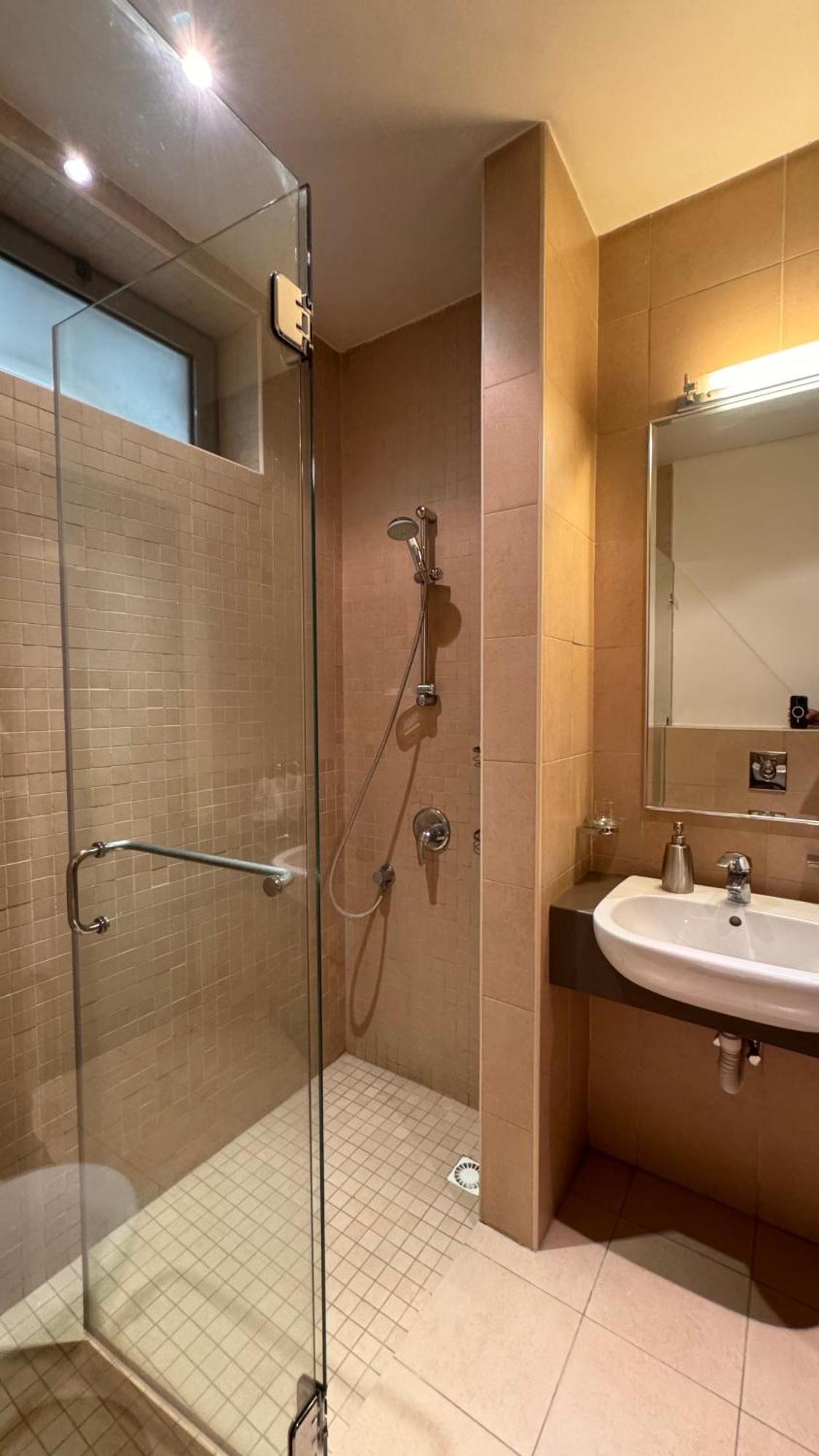 Abdoun Falls Luxury شقة